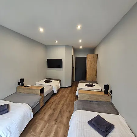 Primavera Hotel *